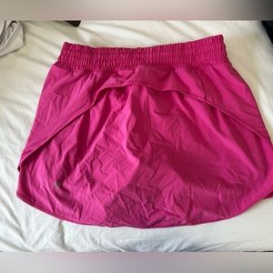 Lululemon Hotty Hot High-Rise Skirt